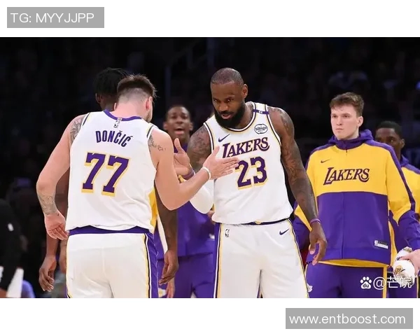 湖人队球员因伤缺席比赛,战绩受影响 湖人队球员因伤缺席比赛,战绩受影响